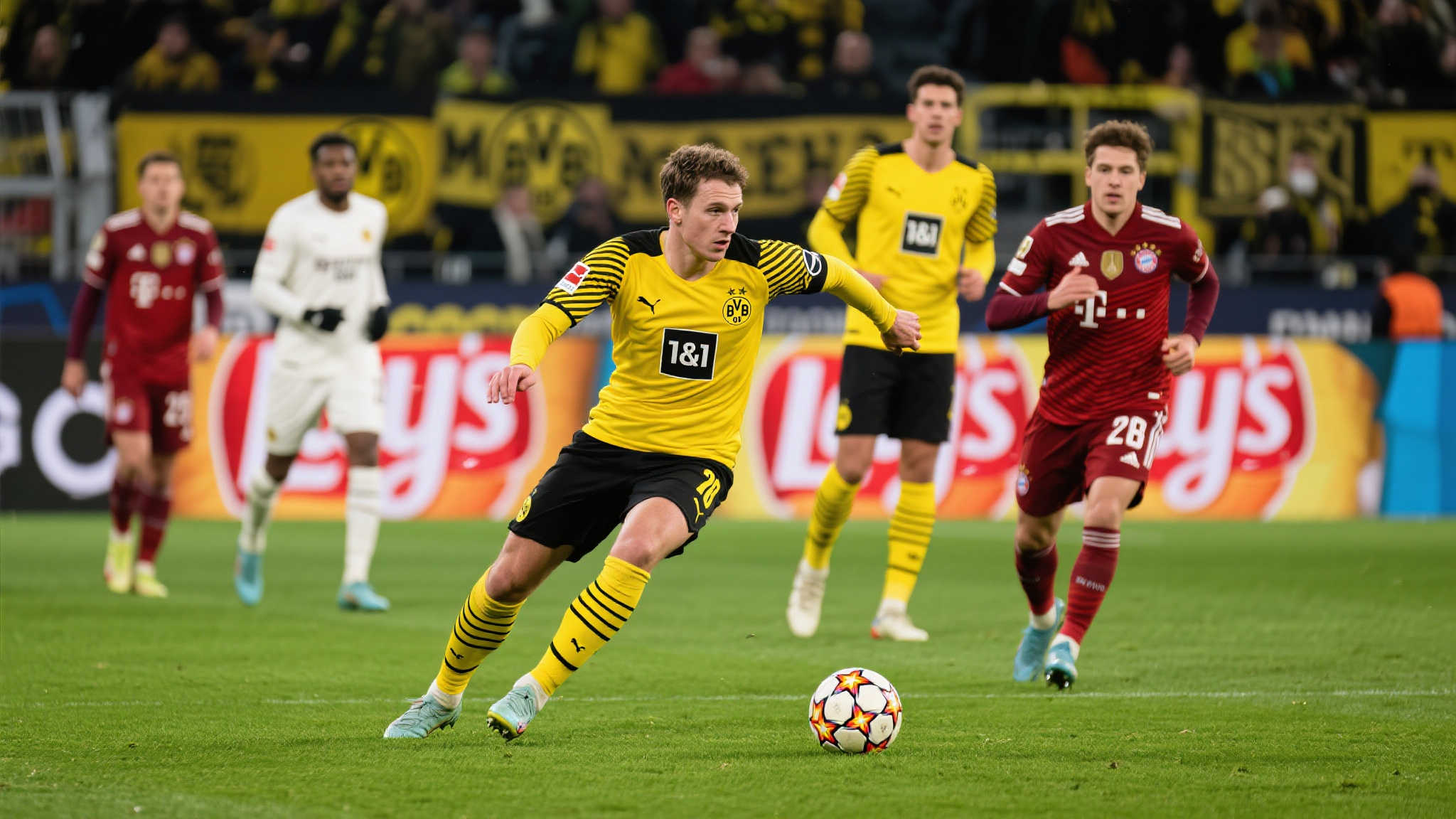 多特将帅:比赛毫无亮点,绝不能就此妥协 以最近一场对阵拜仁慕尼黑的比赛为例,尽管多特在开场